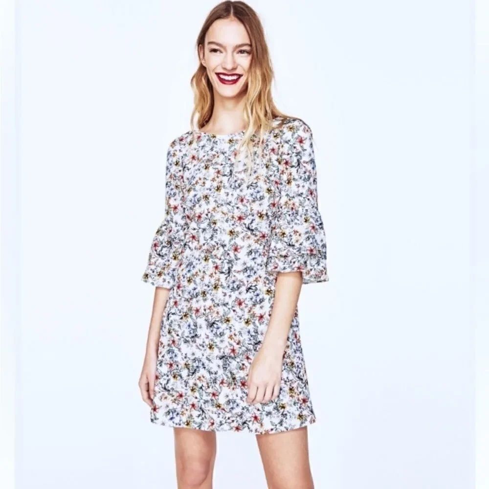 ZARA Basic Collection floral print dress with v back and ruffled sleeves size XS